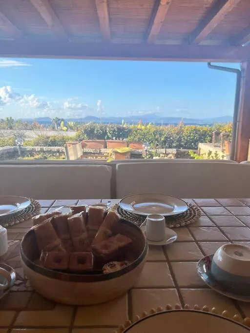 Sardegna: Vista Mare, Vicino Alla Spiaggia Golfo Aranci