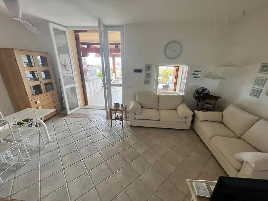 Holiday home Sardegna: Vista Mare, Vicino Alla Spiaggia Golfo Aranci Italy